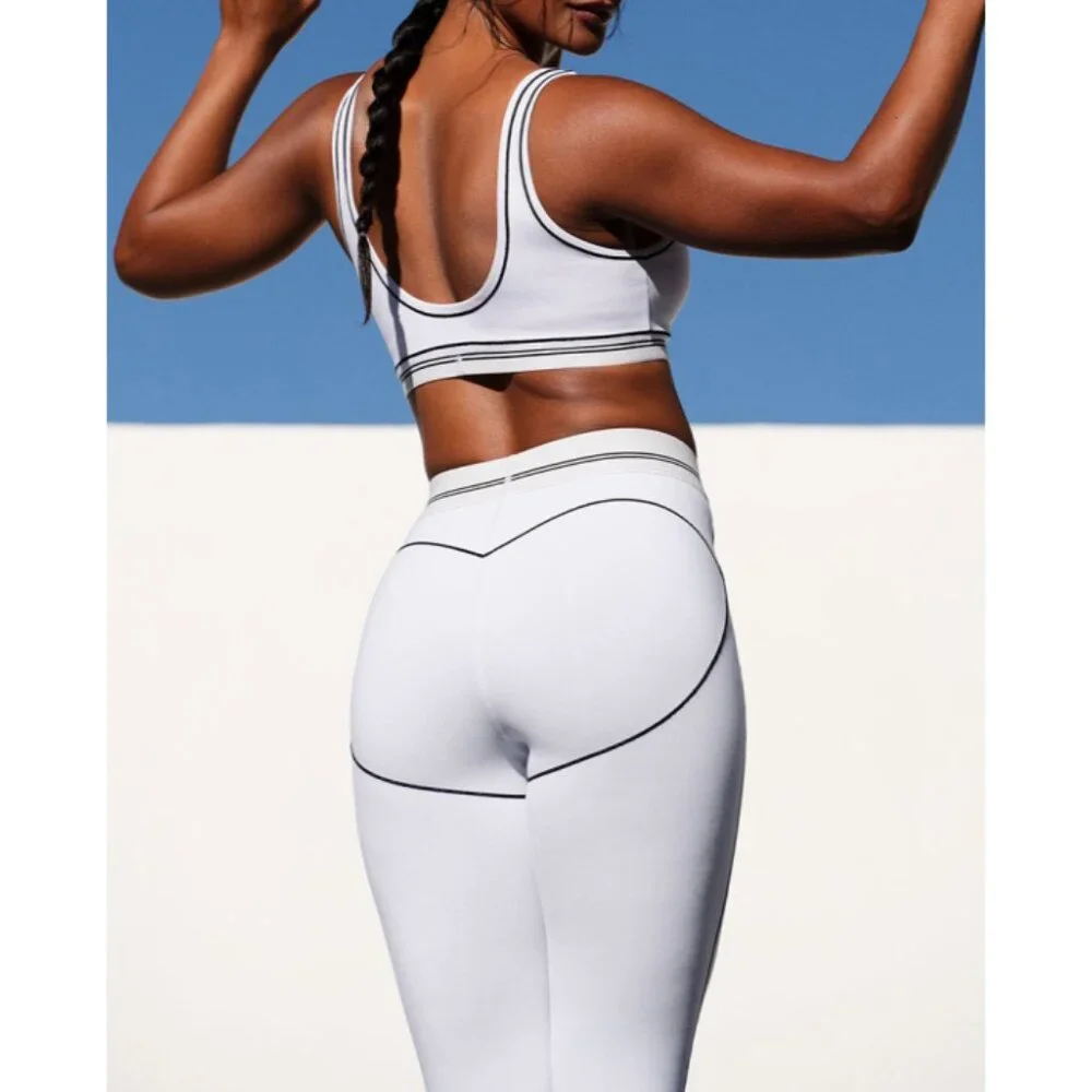 Alo Airbrush High-Waist Heart Throb Leggings White Black Hi-Rise Waisted Tights